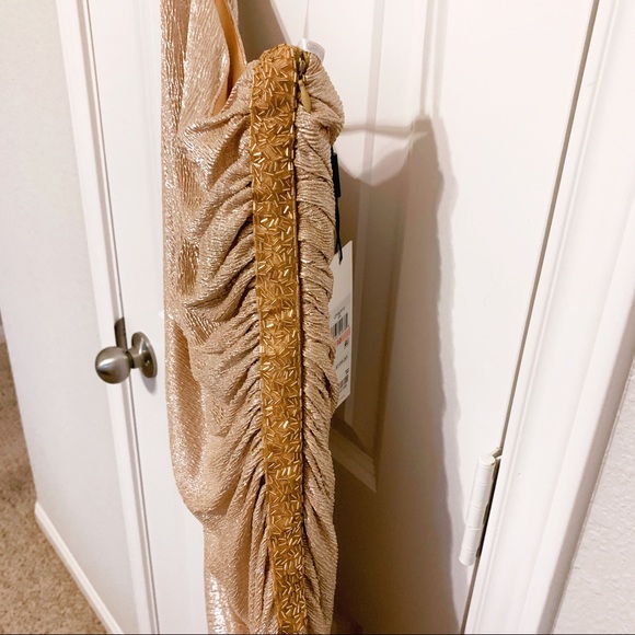 Gold asymmetrical strap gown - Picture 8 of 9